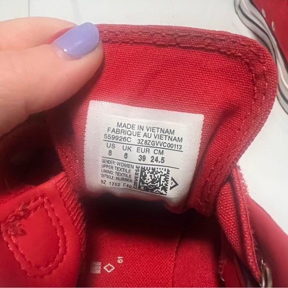 Women’s Converse Chuck Taylor Velcro - Picture 4 of 5